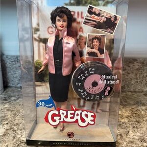 Barbie x Grease SANDY in yellow outfit